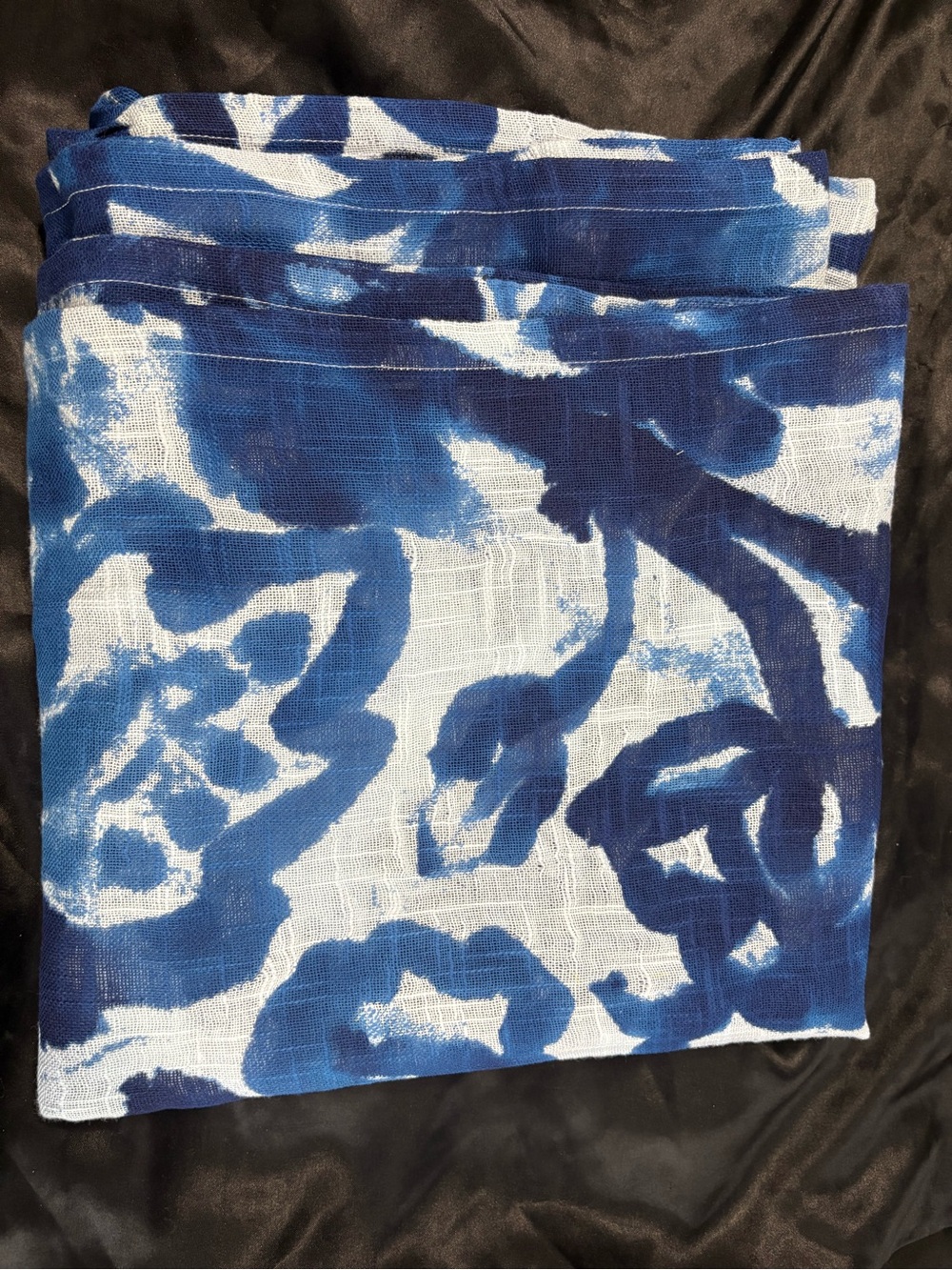 Blue Floral Sheer Curtains ‼️SOLD OUT ONLINE‼️ - Picture 3 of 5
